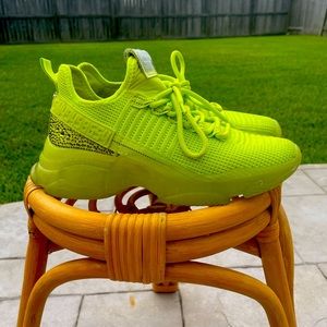 Steve Madden Sneakers